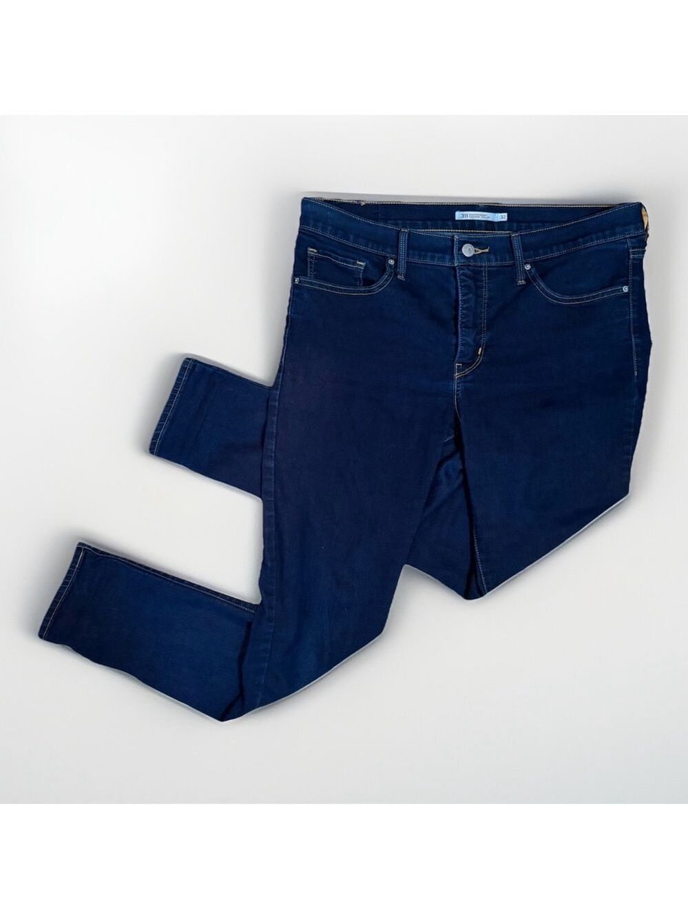 311 Shaping Skinny Jeans - Size 32